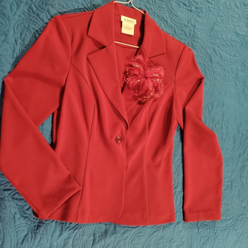 CRANBERRY SIZE M FITTED BLAZER